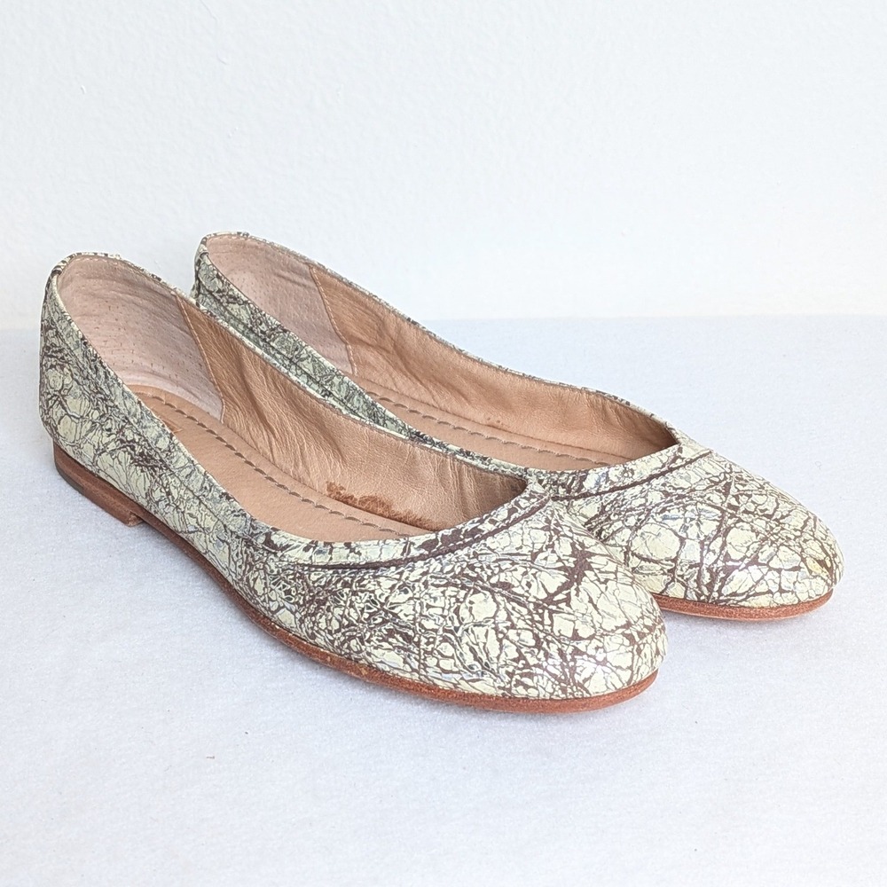 Frye Leather Carson Ballet Slip On Flat Cracked Metallic Cream 8